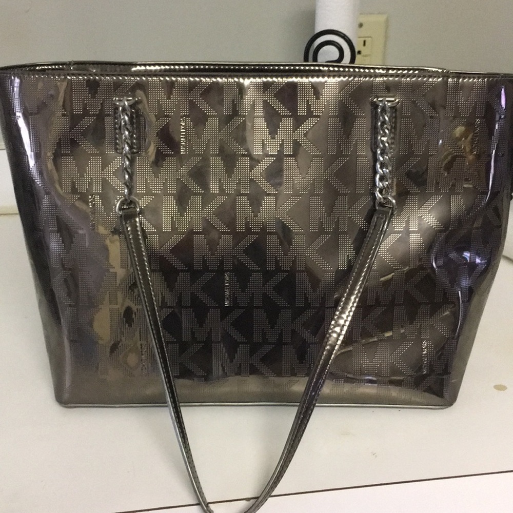 Sliver Michael Kors Purse